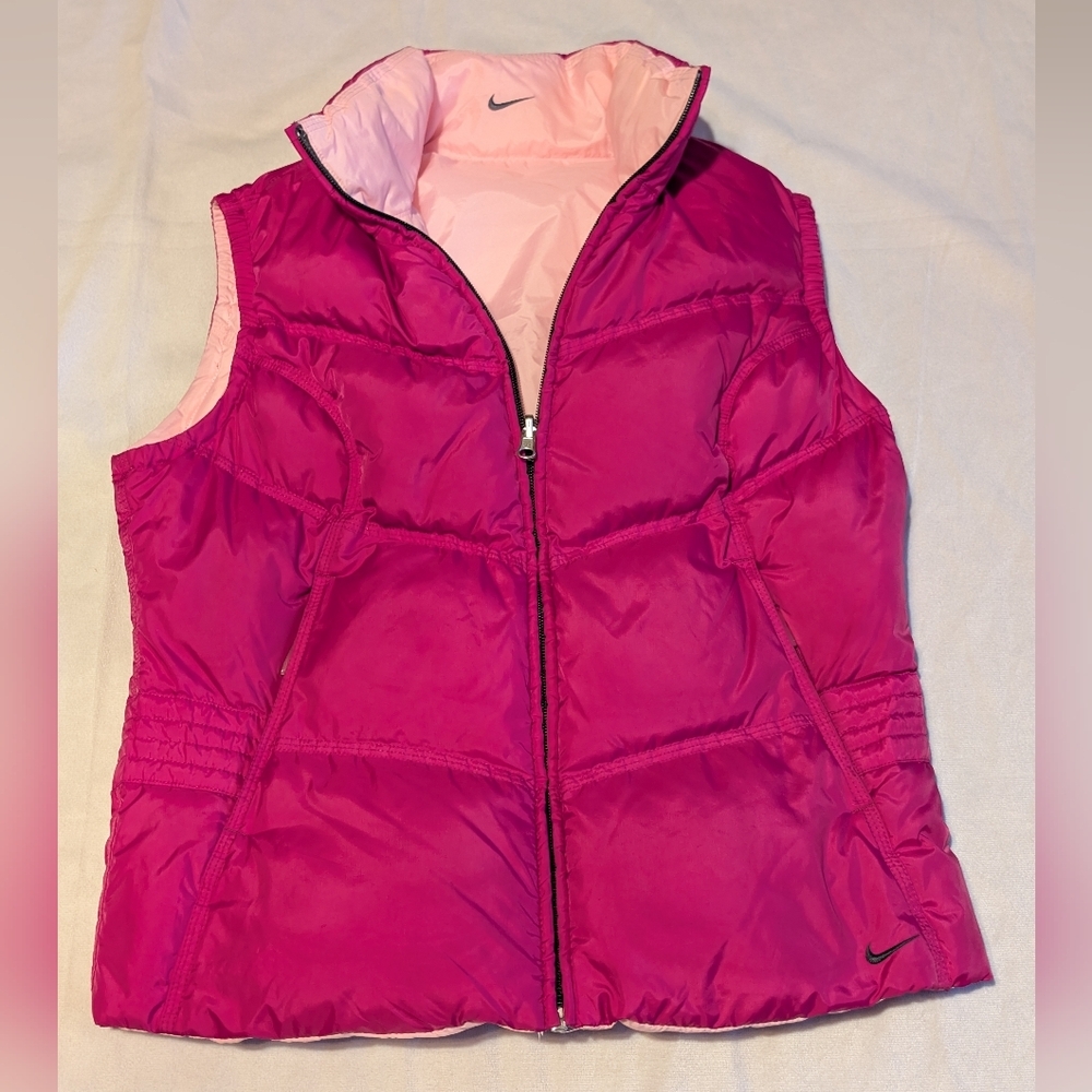 Nike Reversible Down Puffer Vest Petal Pink/Hot Pink Size Medium (8/10)